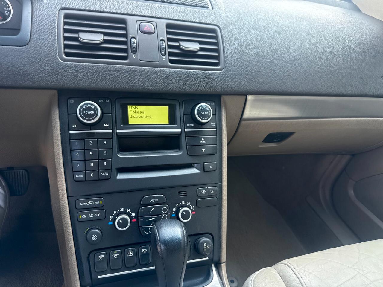 Volvo XC90 2.4 d5 Executive 185cv auto 7 POSTI