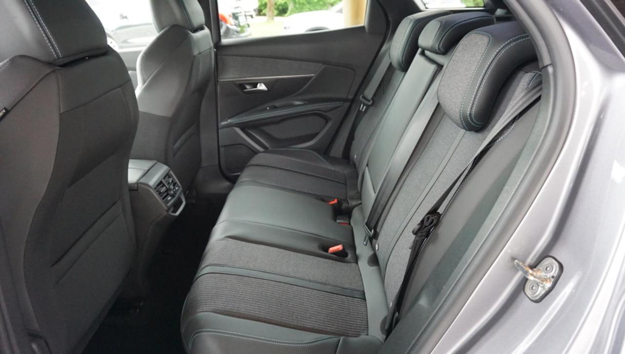 Peugeot 3008 BlueHDi 130 S&S EAT8 Allure Pack