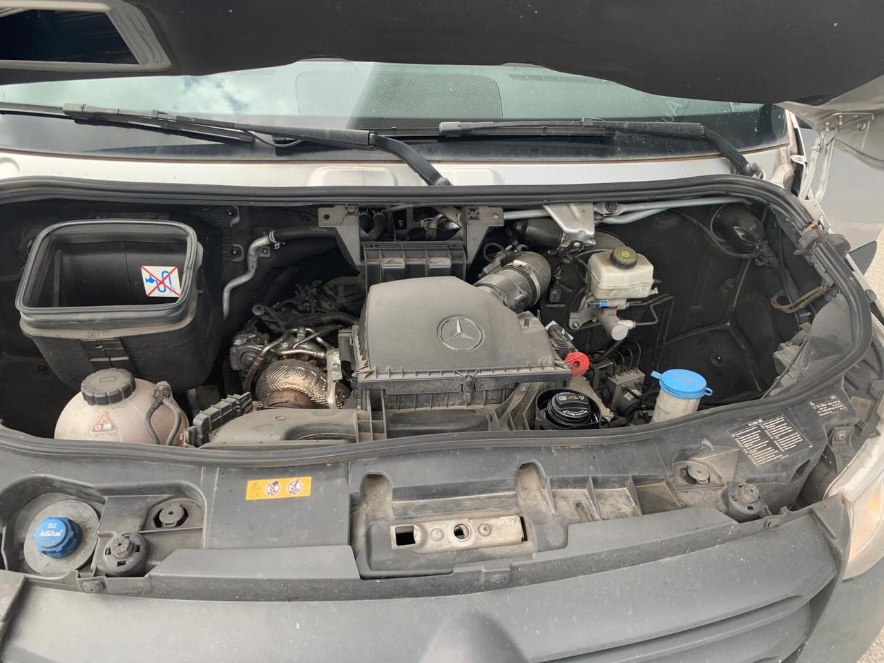 Mercedes Benz 317 cdi sponda idraulica