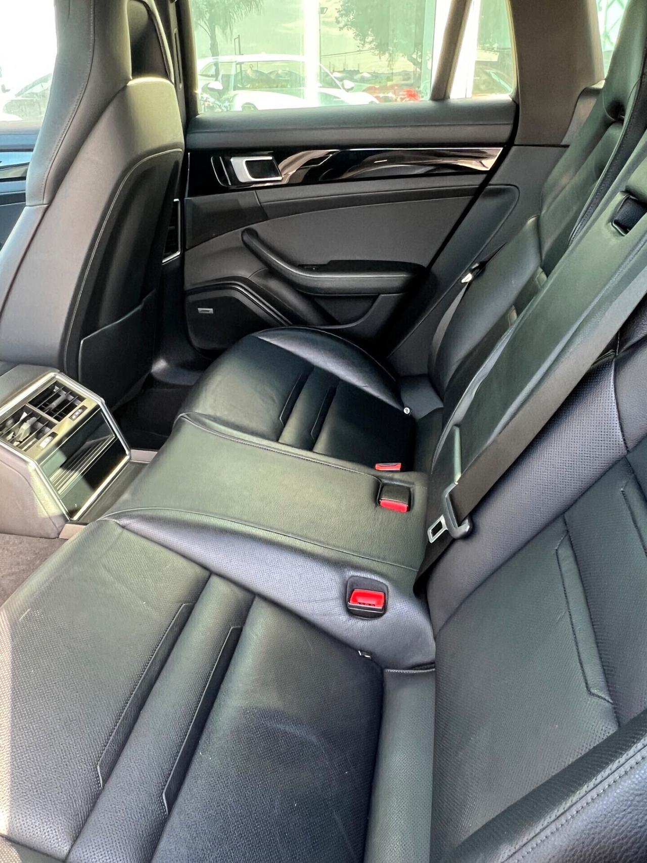 Porsche Panamera 2.9 4 E-Hybrid Sport Turismo - SUPER OFFERTA T-STOCK – PREZZO IMPERDIBILE!