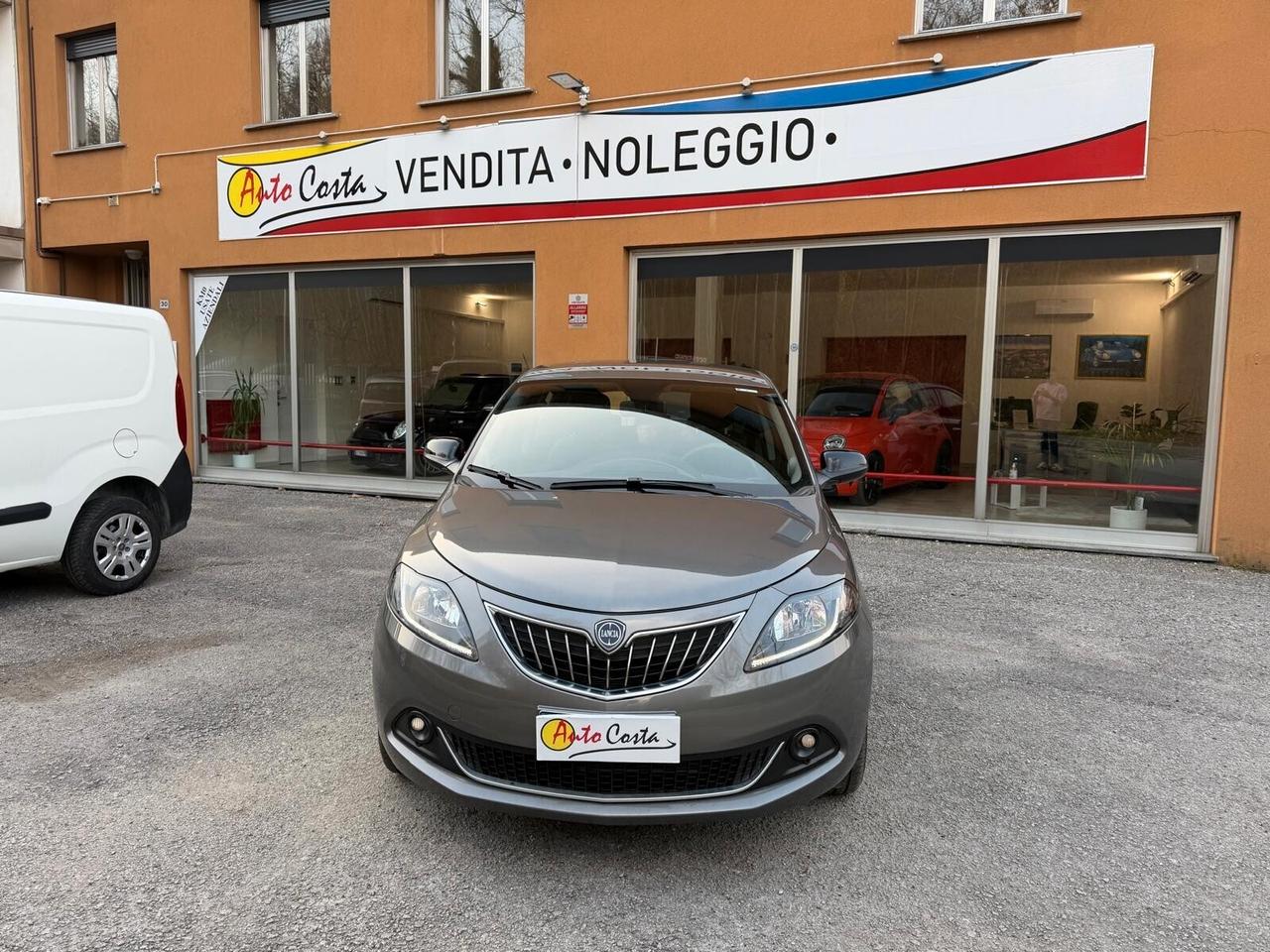 Lancia Ypsilon 1.0 FireFly 5 porte S&S Hybrid Platino