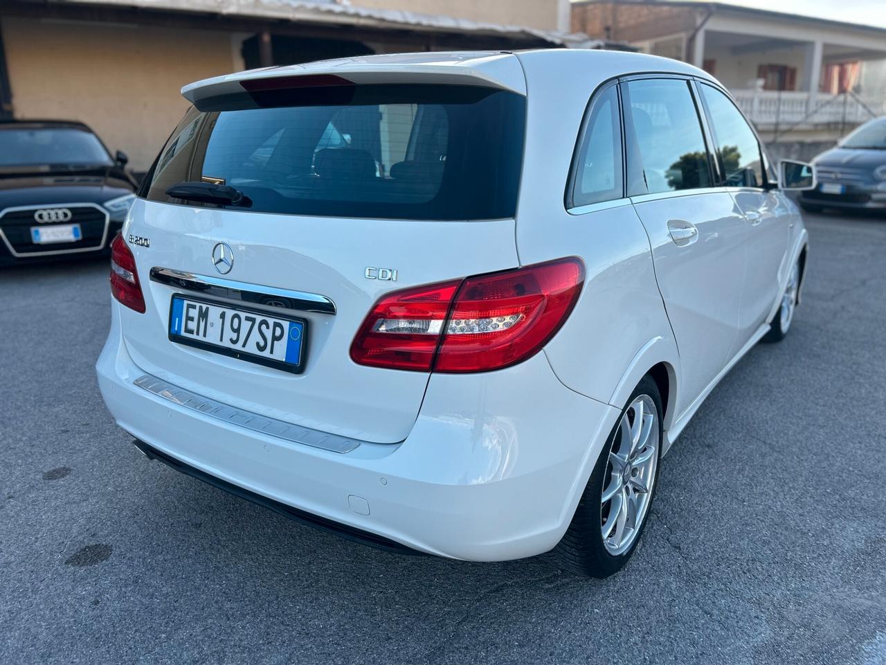 Mercedes-benz B 200 CDI BlueEFFICIENCY Premium
