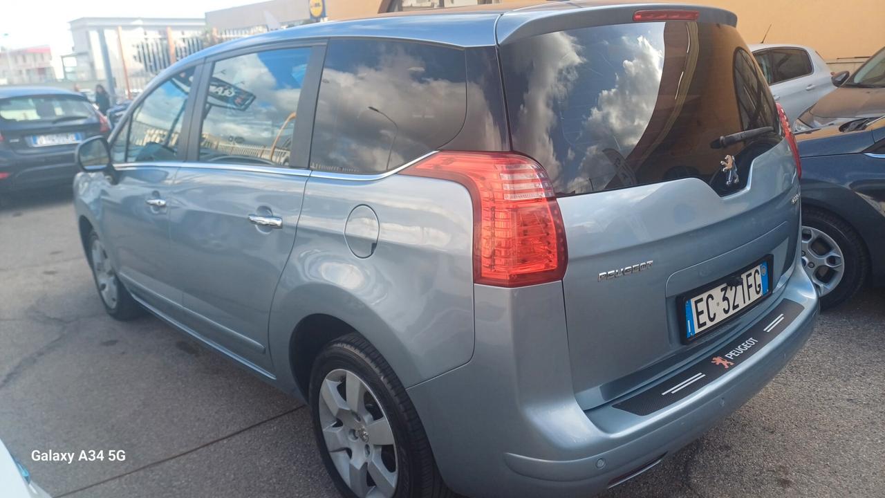 Peugeot 5008 1.6 HDi 112CV Tecno