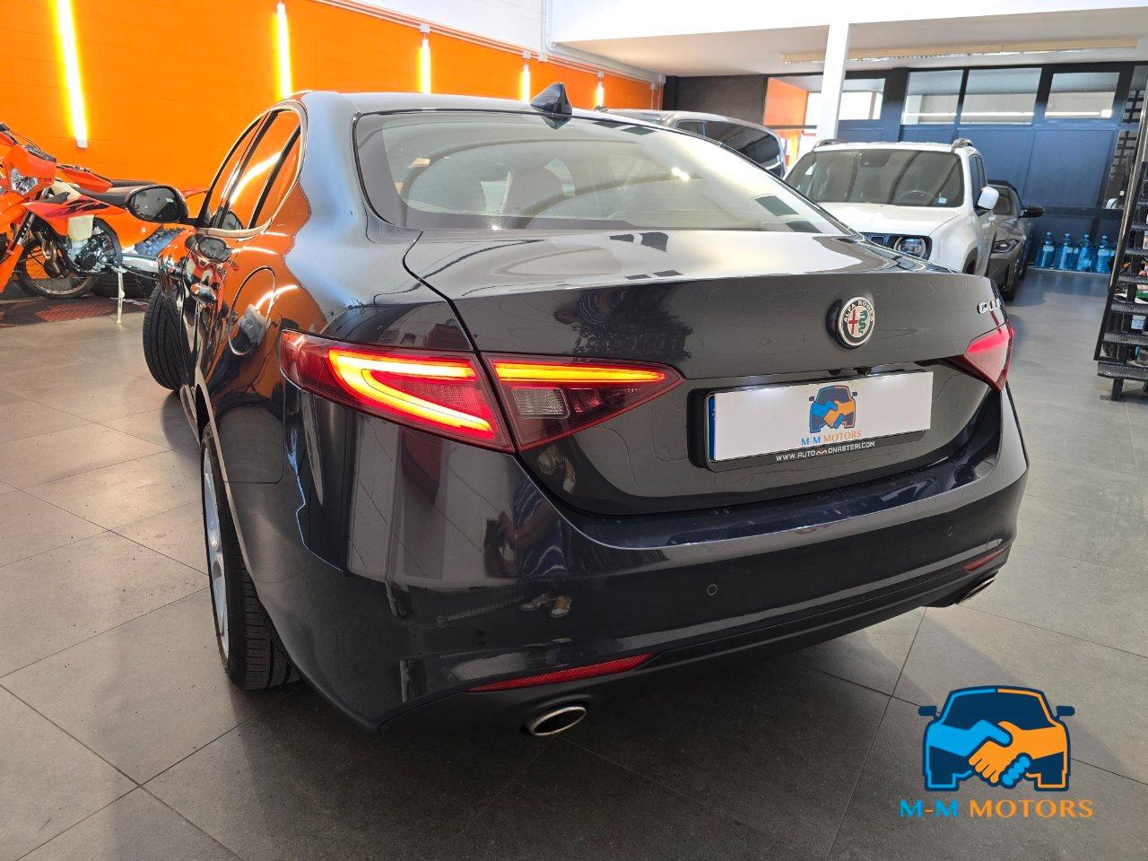 Alfa Romeo Giulia Berlina Giulia 2.2 t Business Sport Launch Edition 180cv auto