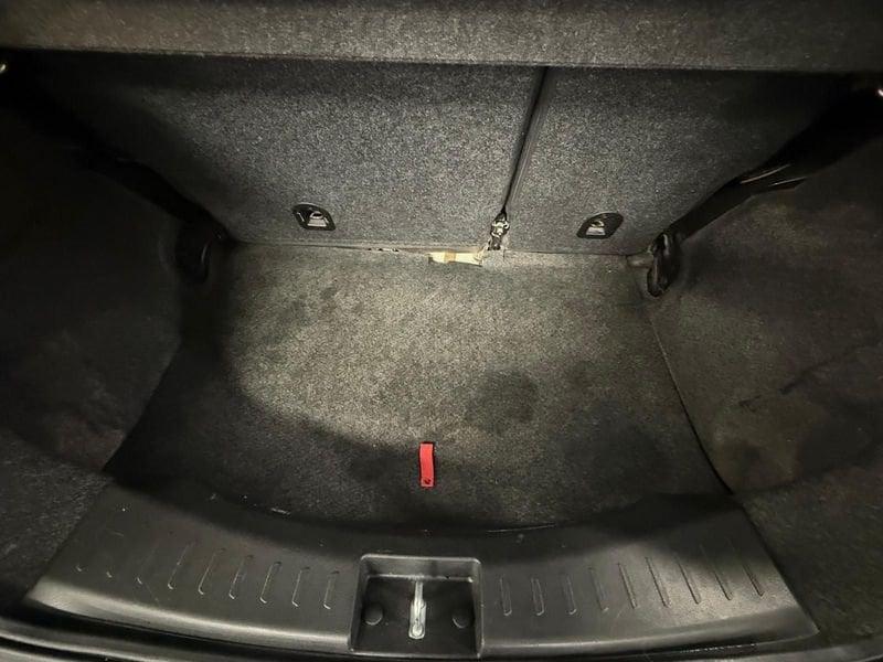 Lancia Ypsilon Ypsilon 1.2 69 CV 5 porte Silver