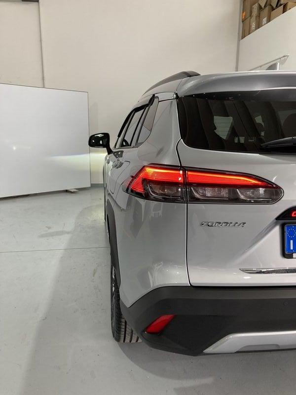 Toyota Corolla Cross 2.0H (197 CV) E-CVT Lounge Light 2WD
