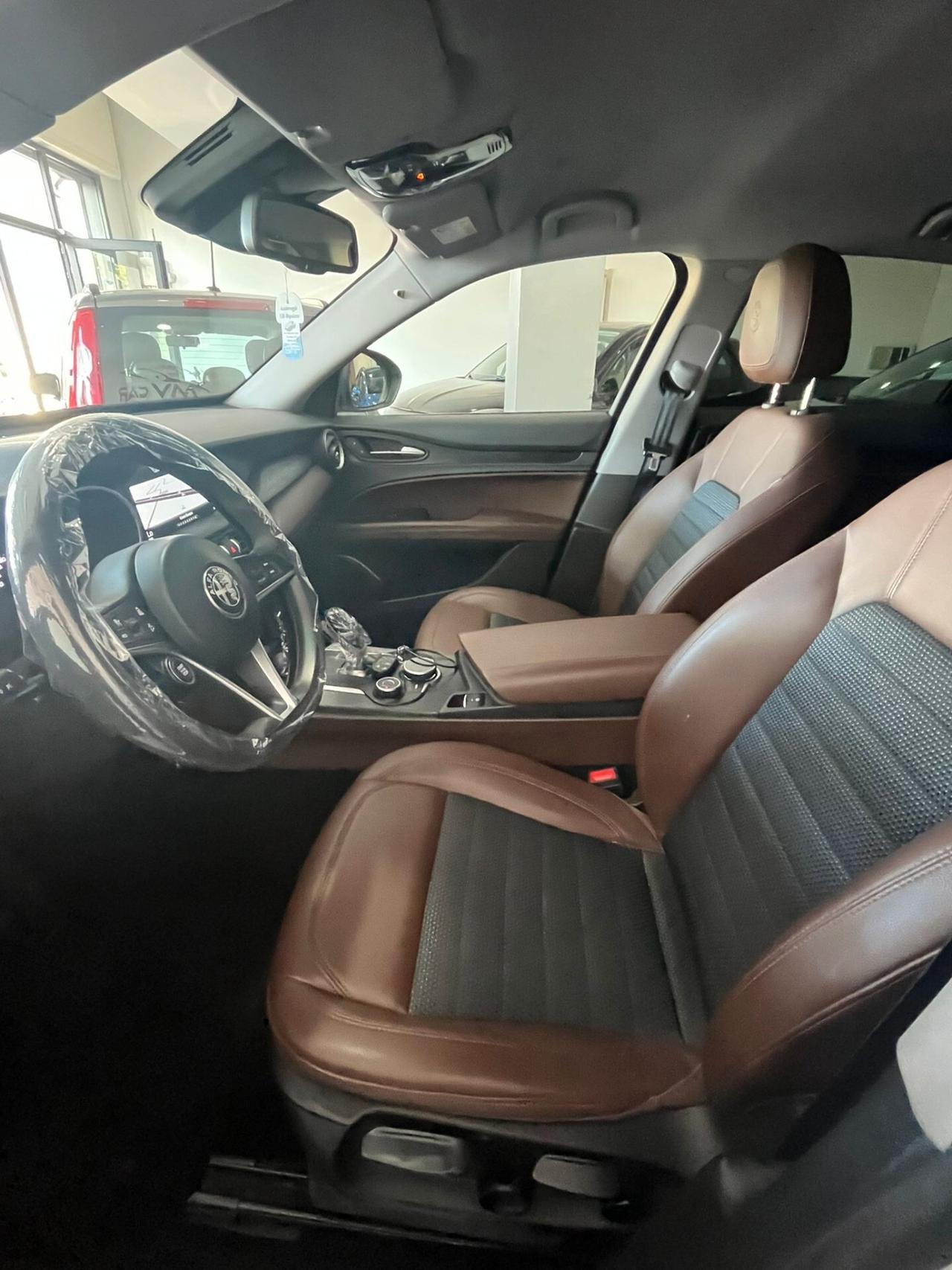 Alfa Romeo Stelvio 2.2 Turbodiesel 210 CV AT8 Q4 Super