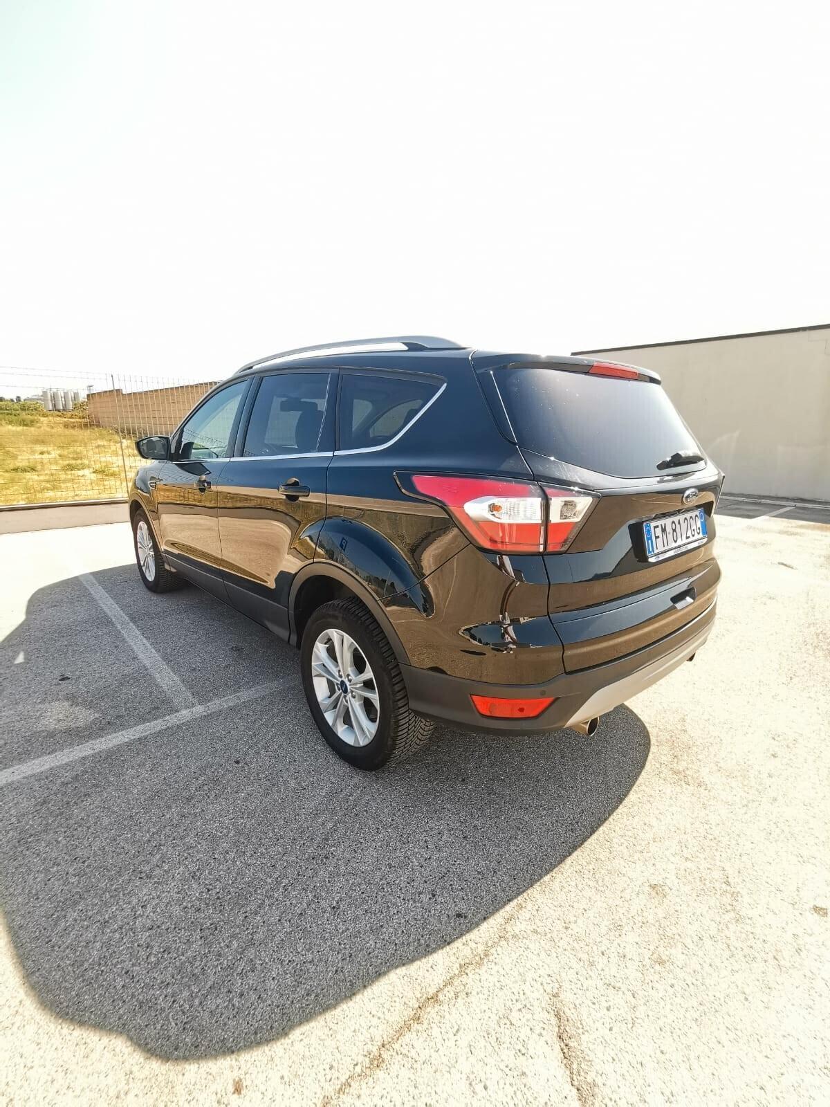 Ford Kuga 1.5 TDCI 120CV 2WD Powershift Tit.