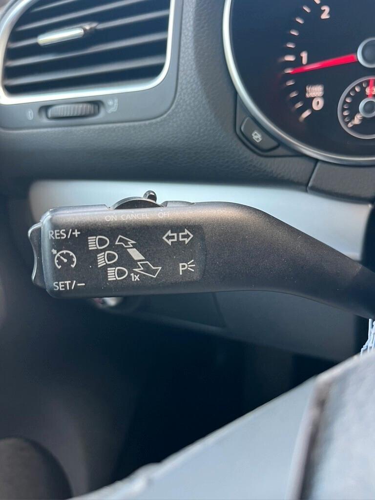 Volkswagen Golf 1.6 TDI DPF 5p. Highline