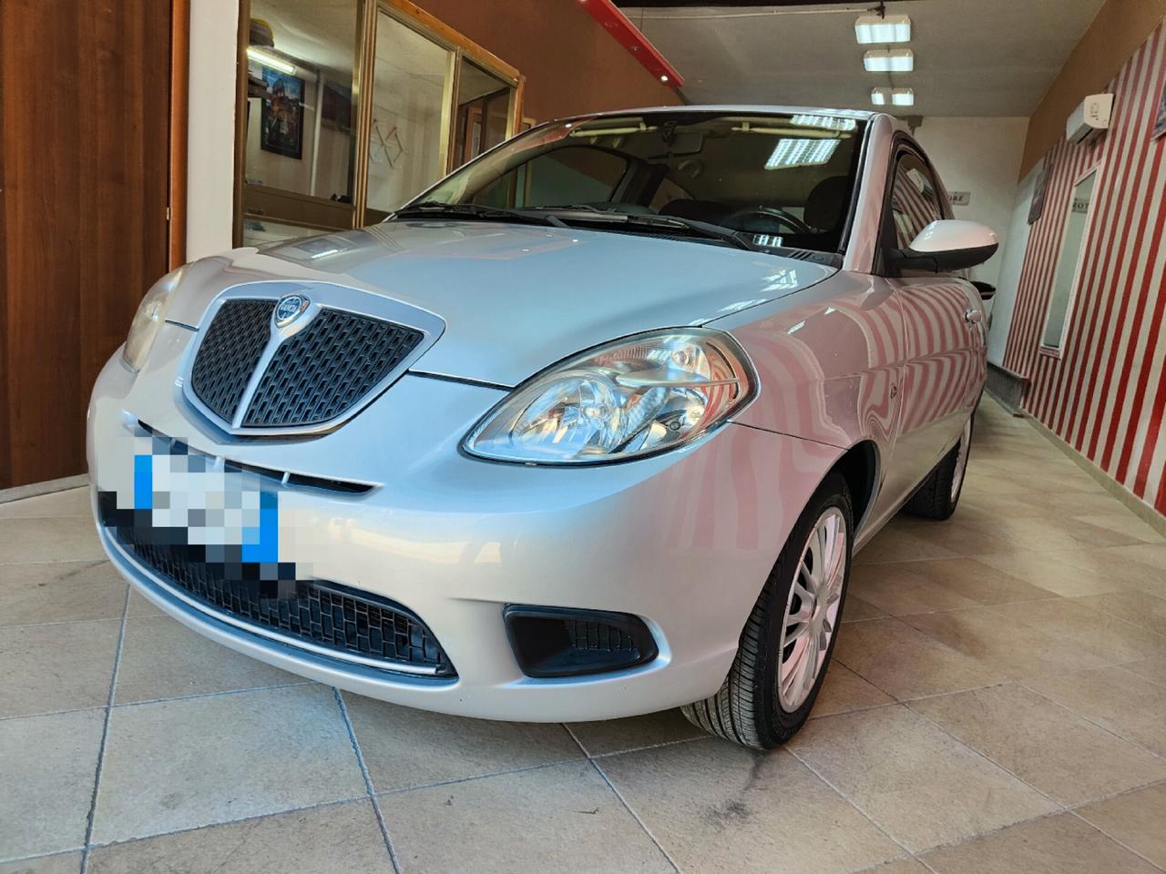 Lancia Ypsilon 1.2 Argento