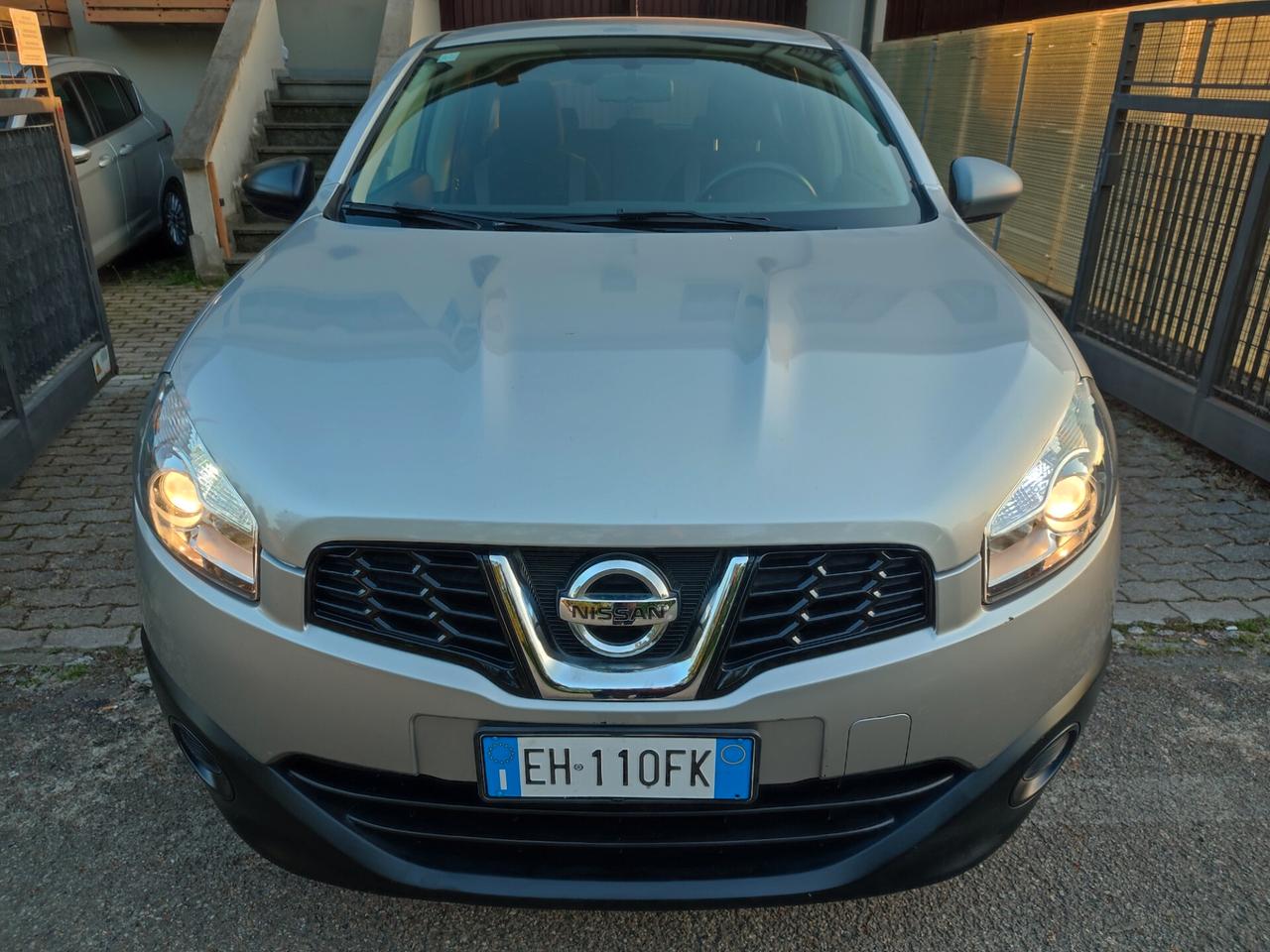 NISSAN QASHQAI 1.5DIESEL POCHI KM COME NUOVA BELLA