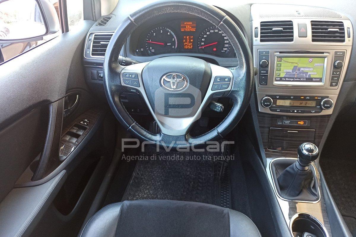 TOYOTA Avensis 2.0 D-4D Lounge