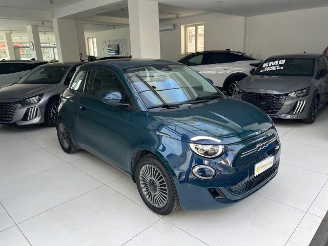 FIAT 500e 3+1 42 kWh Icon da ?169,00