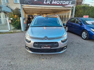 CITROEN Grand C4 SpaceTour. Grand C4 SpaceToure...