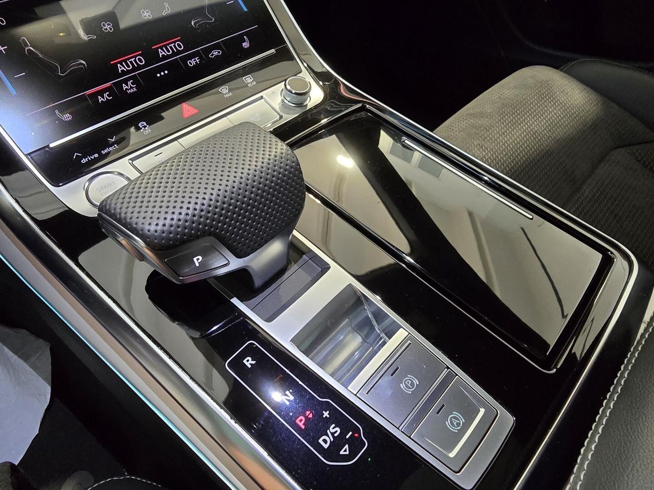 AUDI Q8 50 3.0 tdi mhev S-Line quattro tiptronic 2