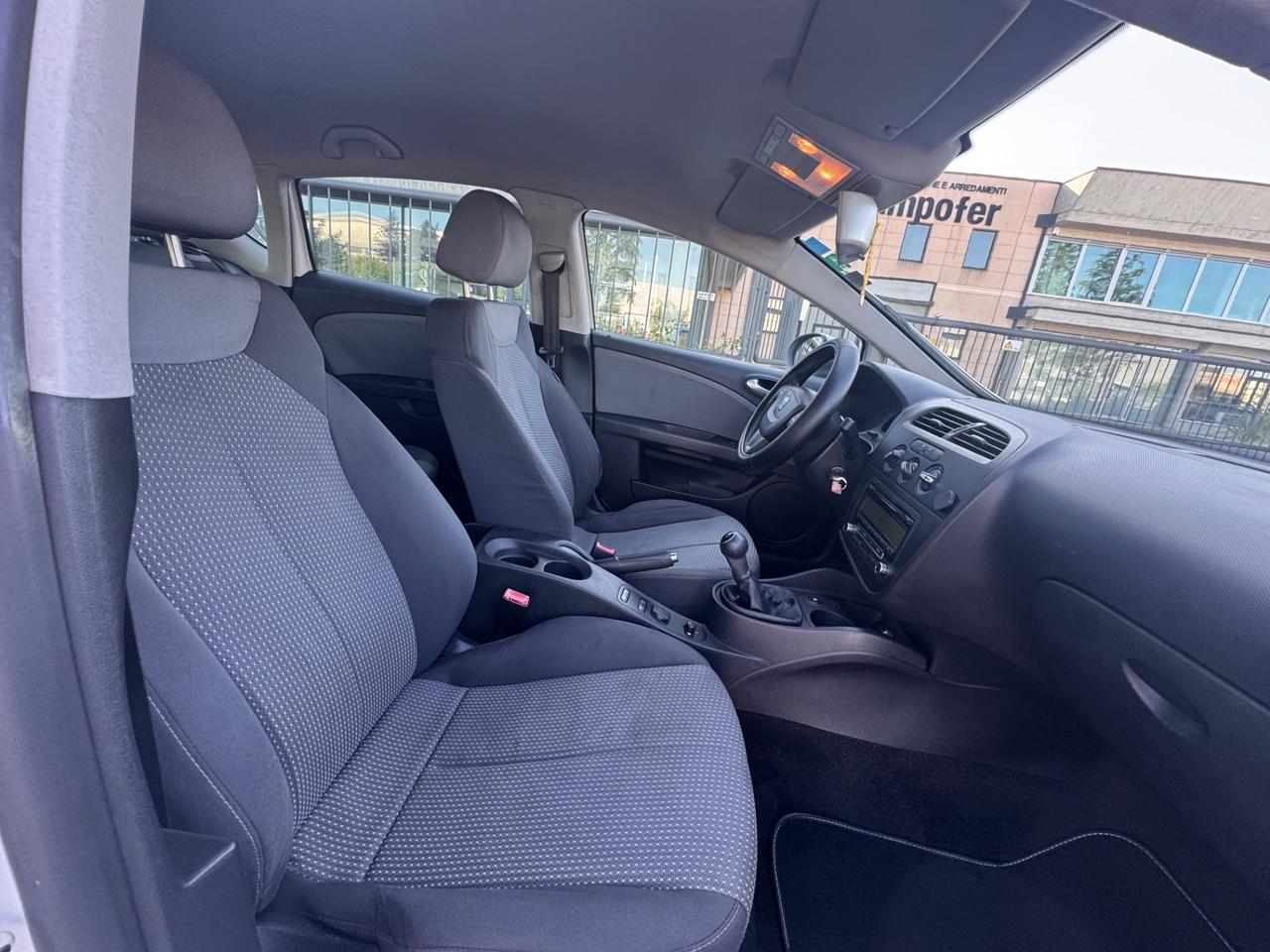 Seat Leon 1.6 diesel, euro 5, anno 2012, 200.000 km,