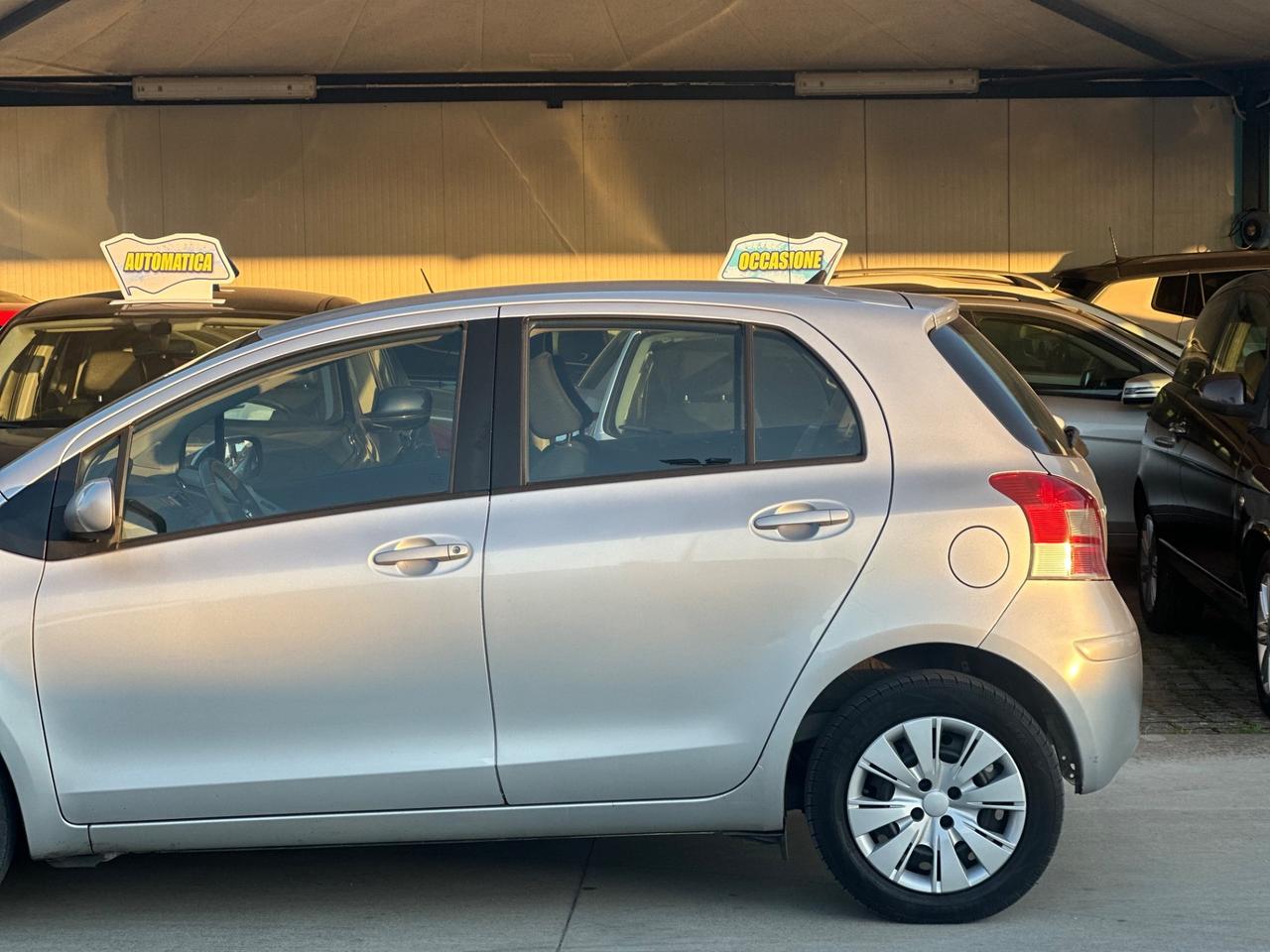 Toyota YARIS 1.3 BENZINA 2010 - SOLO 170 MILA KM