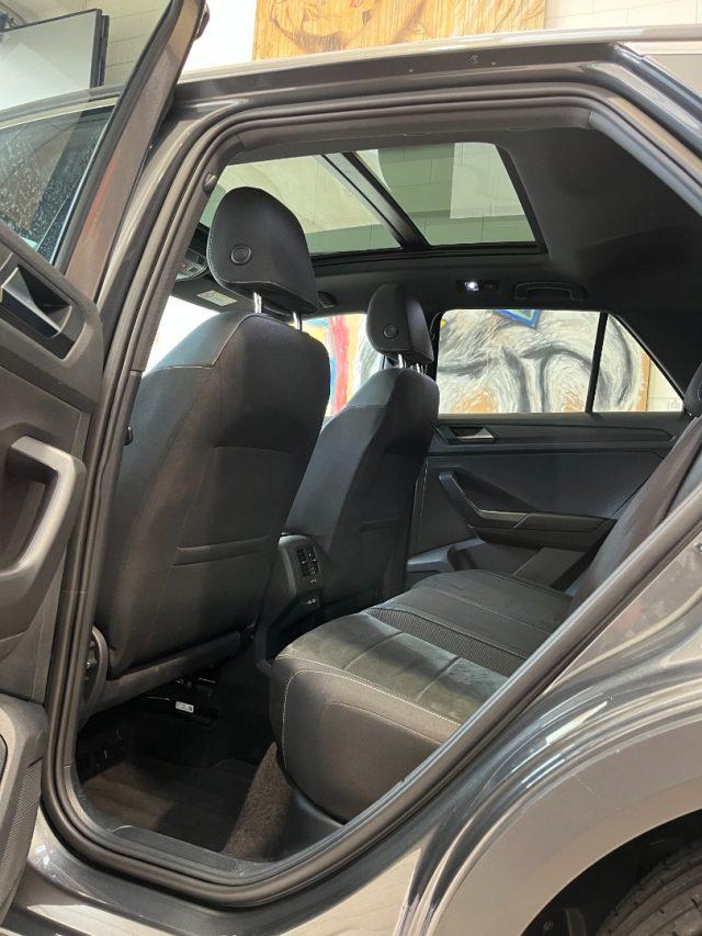 VOLKSWAGEN T-Roc 2.0 TDI SCR 150 CV DSG R-Line
