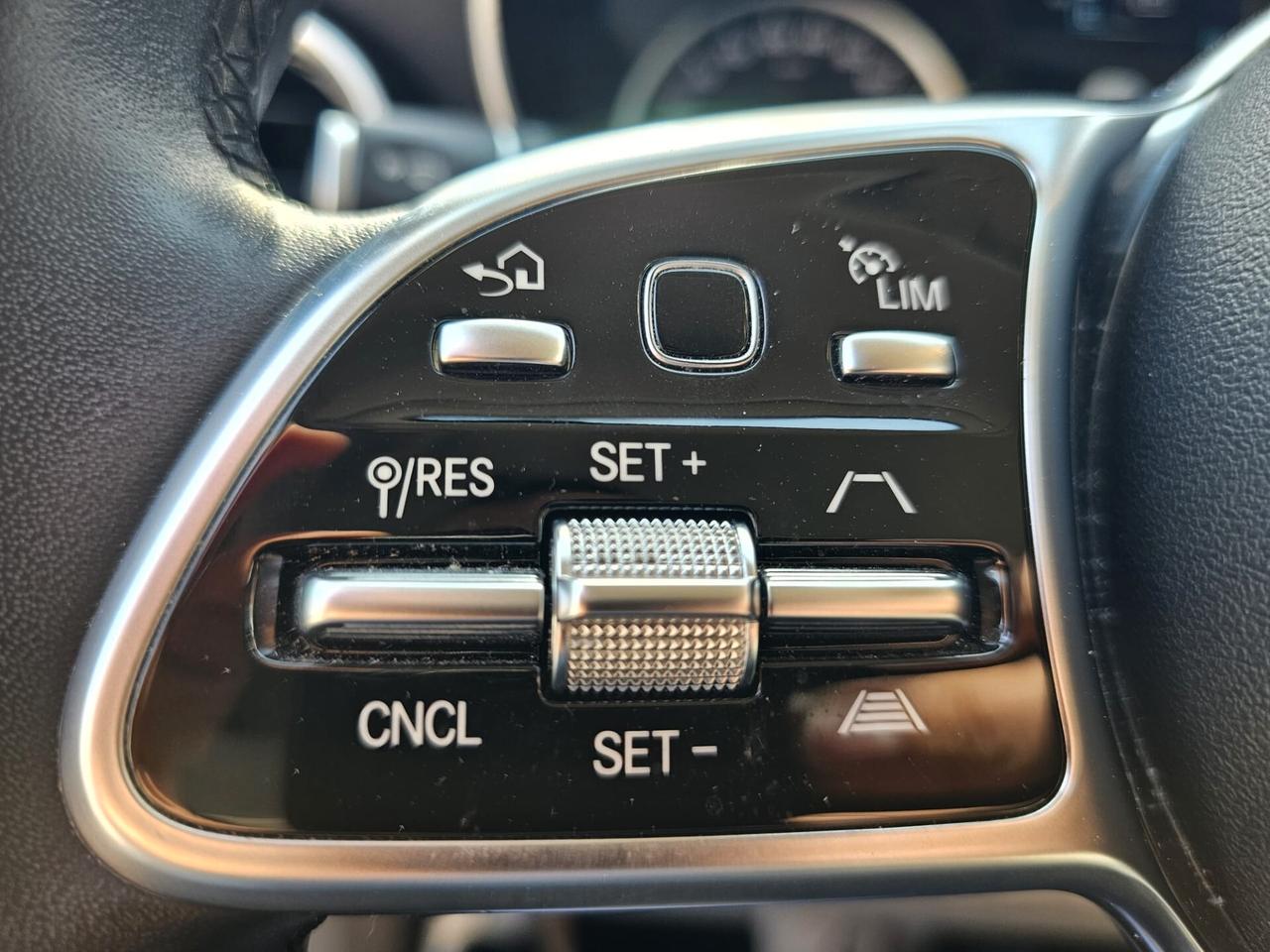 Mercedes-benz GLC 300 e 4Matic EQ-Power Business