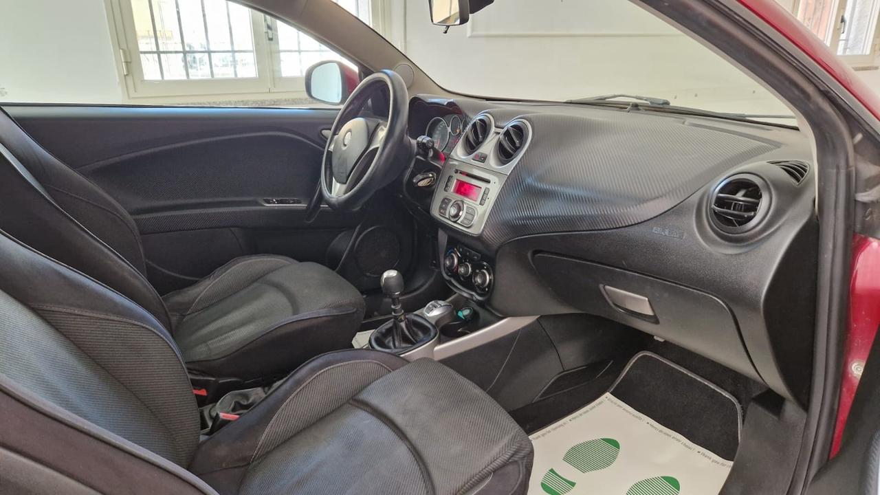 Alfa Romeo MiTo 1.6 JTDm-2 S&S Distinctive Sport Pack