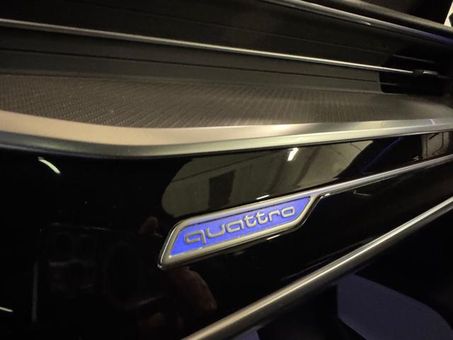 AUDI RS6 Avant 4.0 TFSI V8 Quattro Tip-Tronic 600CV