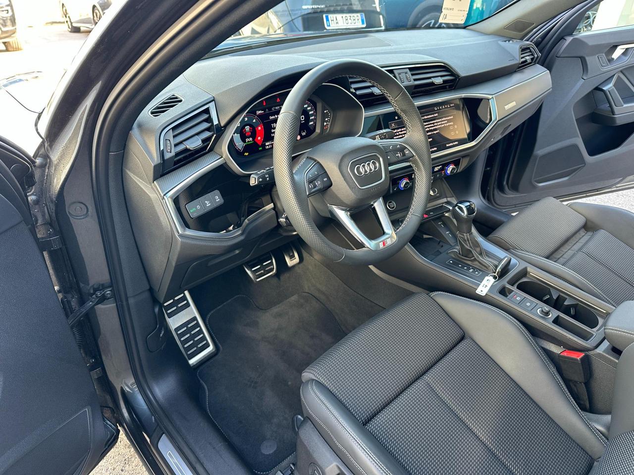 Audi Q3 Sportback 35 2.0 tdi S line edition s-tronic