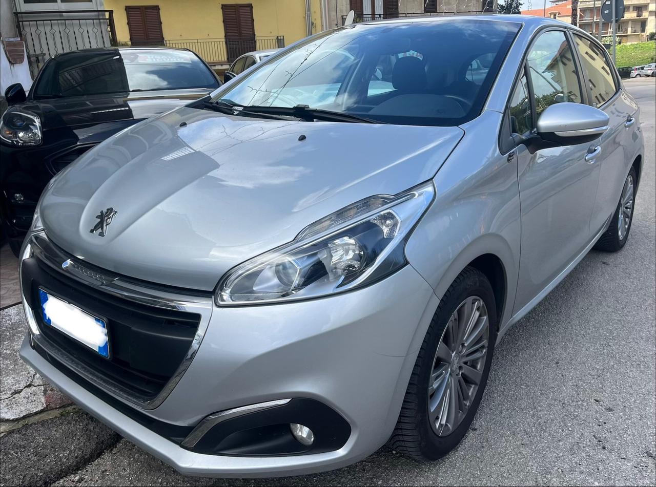 Peugeot 208 BlueHDi 75 5 porte Allure