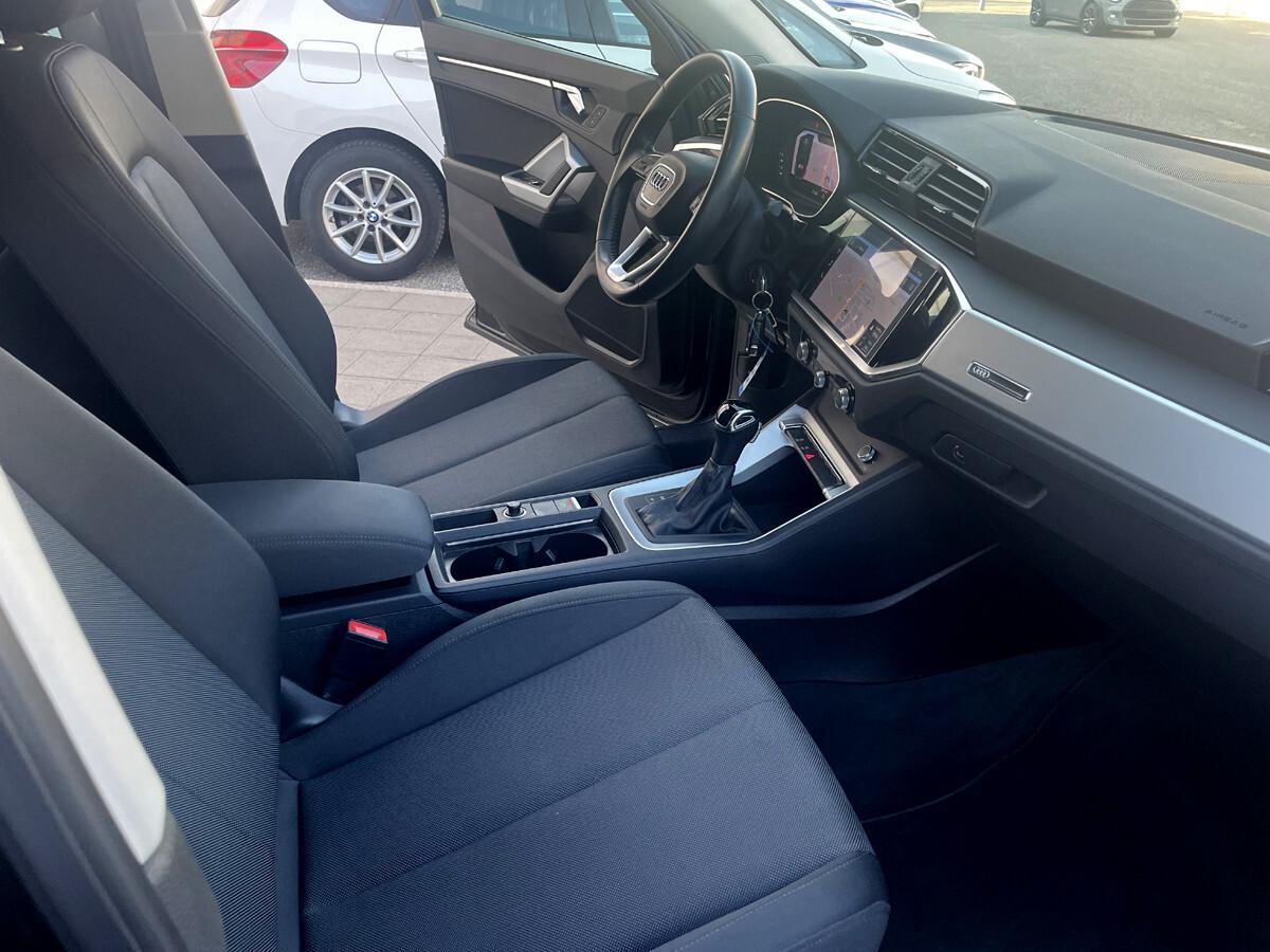 Audi Q3 35 TDI S tronic Business - Pronta consegna