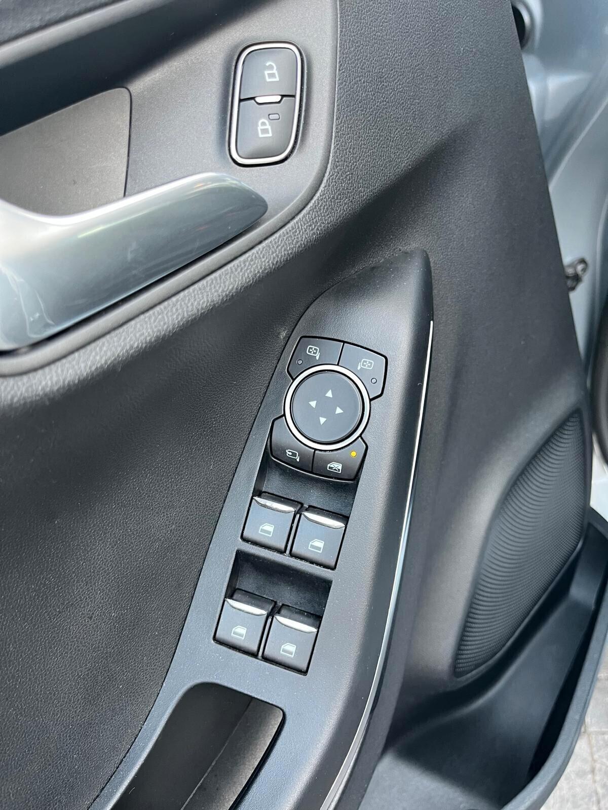 Ford Puma 1.0 EcoBoost Hybrid 125 CV S&S Titanium