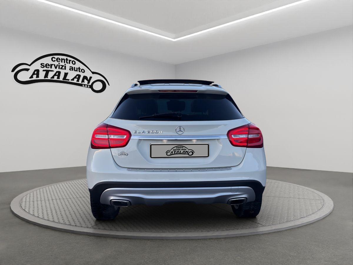 MERCEDES - Classe GLA - GLA 200 d Automatic Premium AMG TETTO
