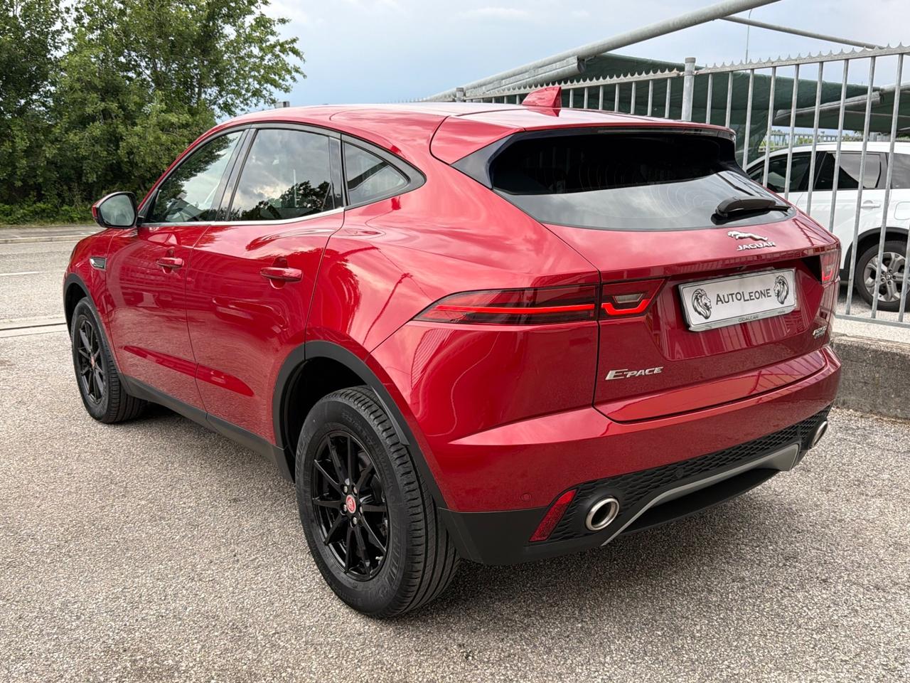 Jaguar E-Pace 2.0 249 CV AWD aut. R-Dynamic HSE