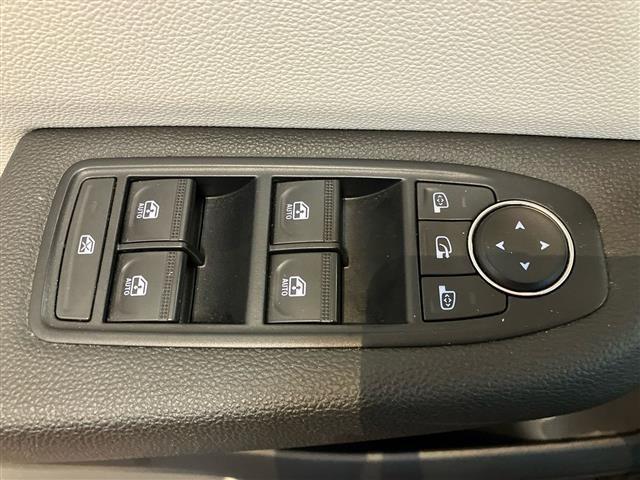 RENAULT Clio 5 Porte 1.6 E-Tech full hybrid 145cv Techno A