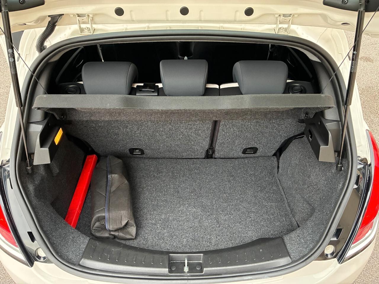 Lancia Ypsilon 1.2 69 CV GPL Ecochic Elefantino