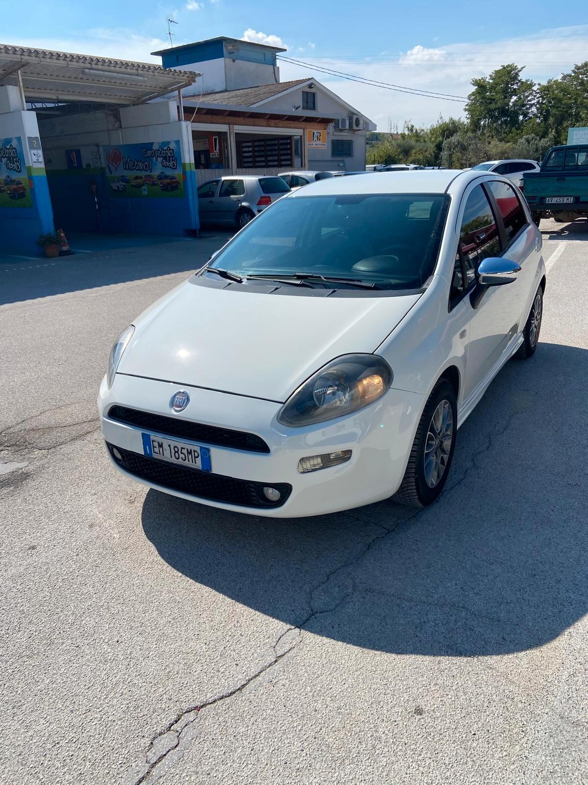 FIAT PUNTO LOUNGE 1.4 GPL DI SERIE