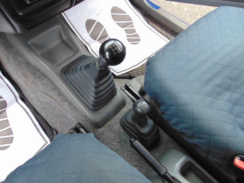 SUZUKI Jimny 3ª serie Jimny 1.3i 16V cat 4WD JLX