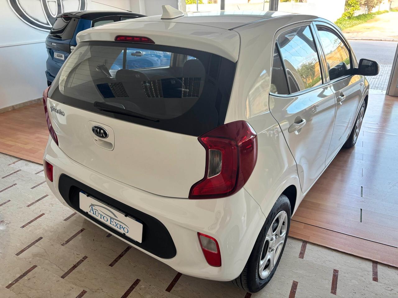 Kia Picanto 1.0 12V 5 porte Urban