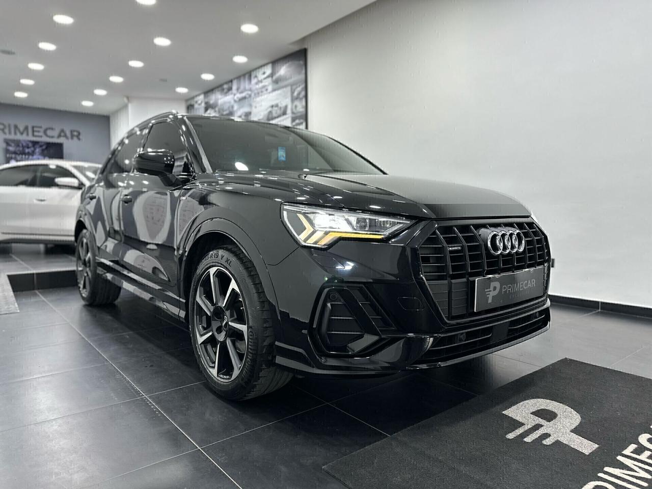 Audi Q3 35 TDI S line edition quattro FARI MATRIX TETTO