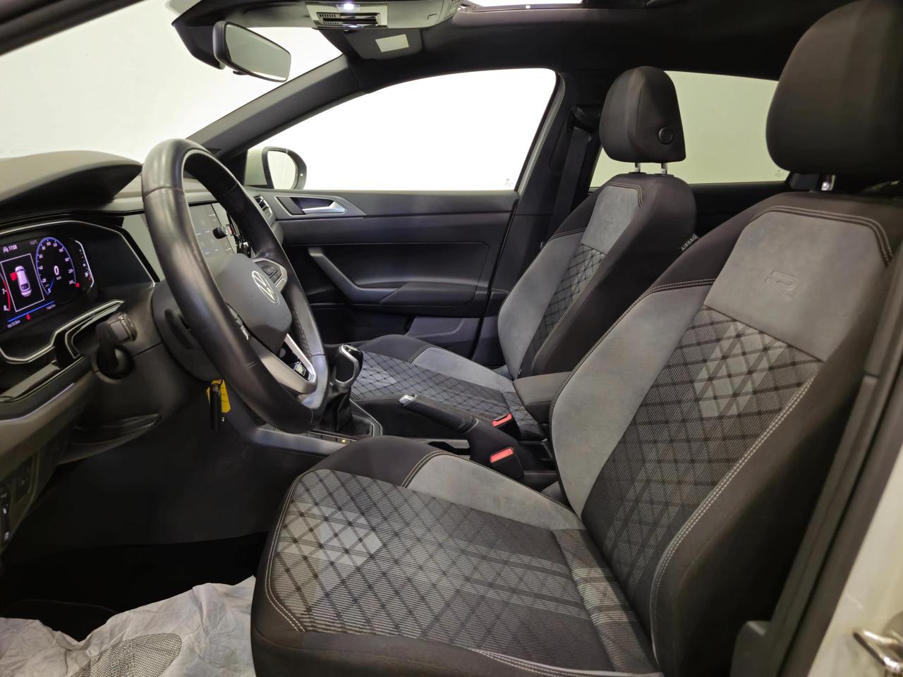 Volkswagen Taigo 1.0 tsi R-Line 110cv - ACC/Lim - Cam - Carplay - Tetto