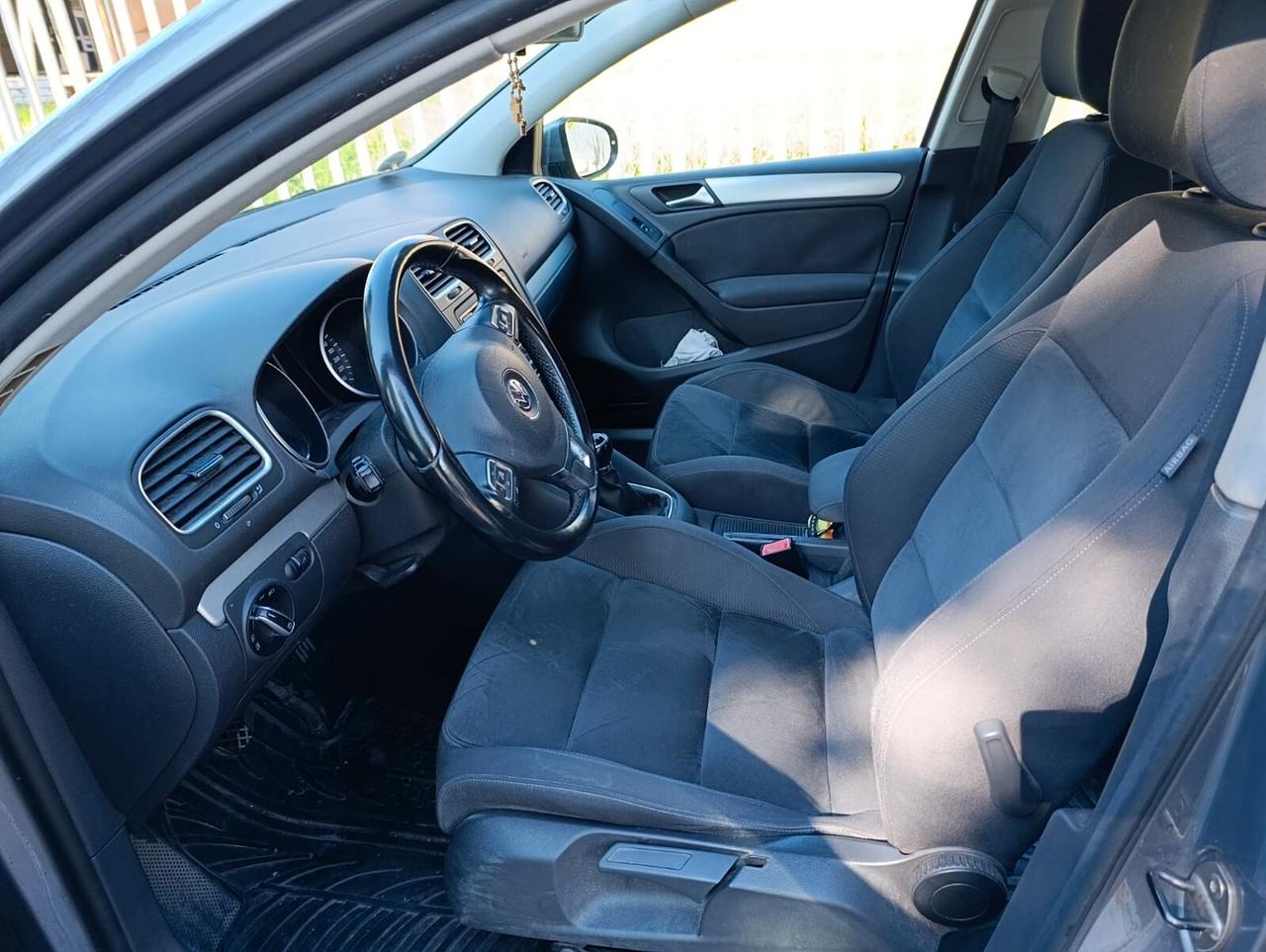 Volkswagen Golf 1.6 TDI DPF 5p. Highline - NEOPATENTATI
