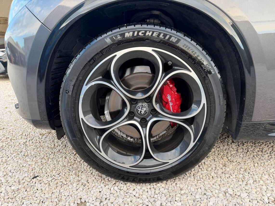 Alfa Romeo Stelvio 2.2 Turbodiesel 210 CV AT8 Q4 Veloce