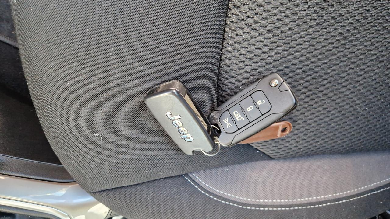 Jeep Renegade 1.6 Mjt 130 CV Limited-solo 17.000 km