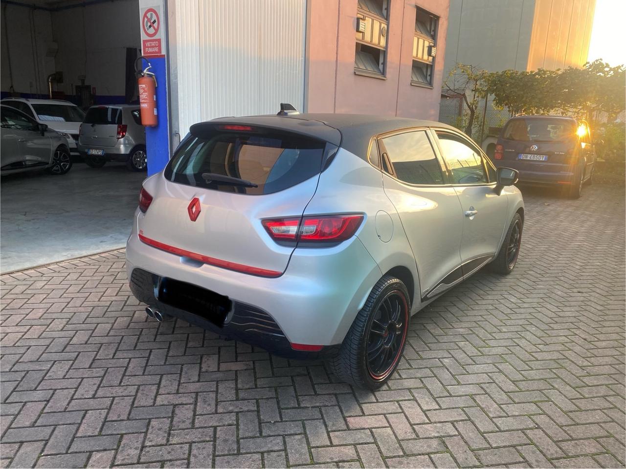 Renault Clio 1.5 dCi 8V 75CV 5 porte sport