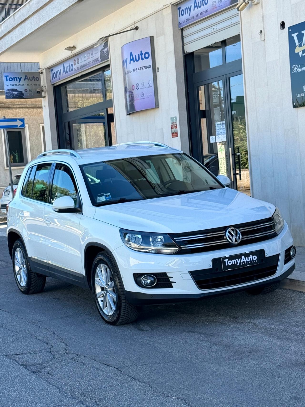 Volkswagen Tiguan 2.0 tdi Sport STYLE ,KM CERTIFICATI VOLKSWAGEN,NAVI,BLUETOOTH,SENSORI DI PARCHEGGIO