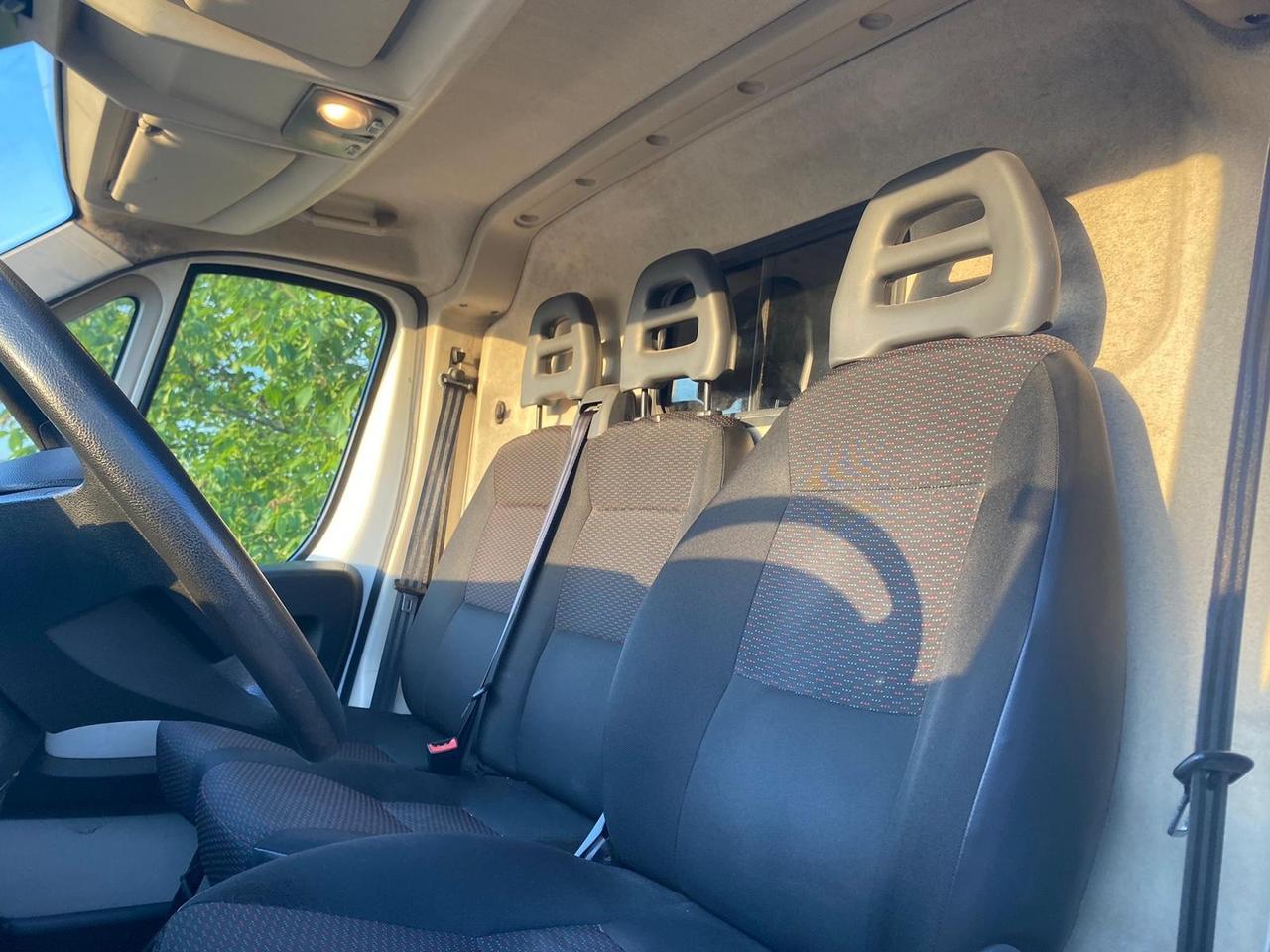Peugeot Boxer 335 L2 H2 2.0 BlueHDI 130cv