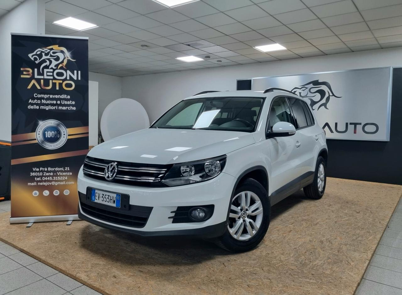 VOLKSWAGEN TIGUAN 2.0 TDI 110 CV Sport & style