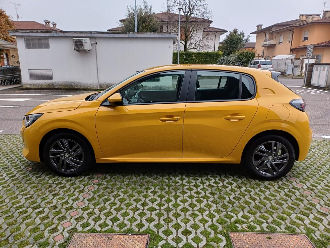 Peugeot 1.2 PureTech 75 cv S&S 5 porte Active