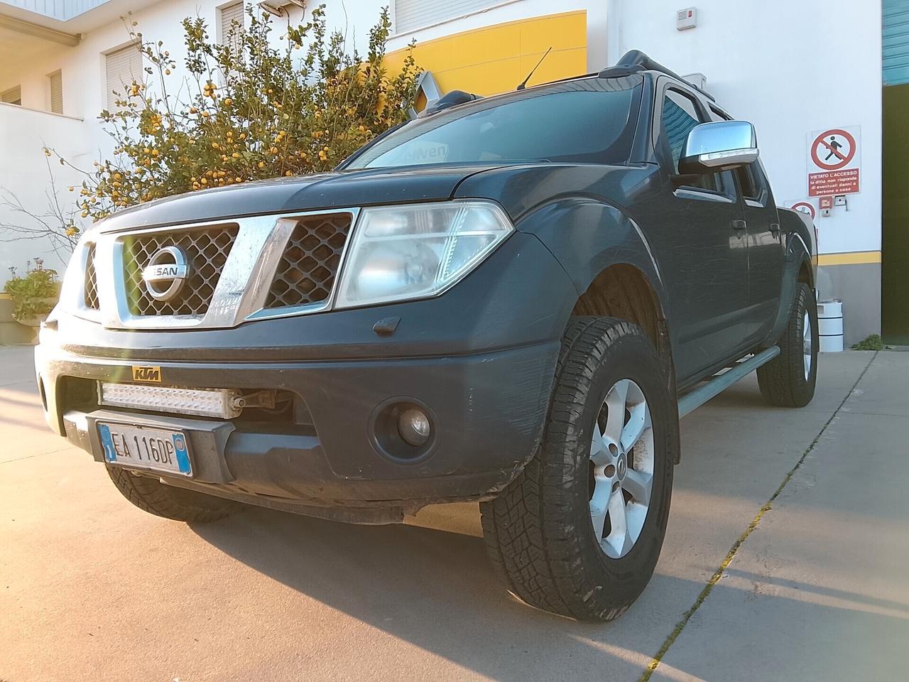 NISSAN Navara Doppia Cabina 2.500 dCi 171cv 4WD