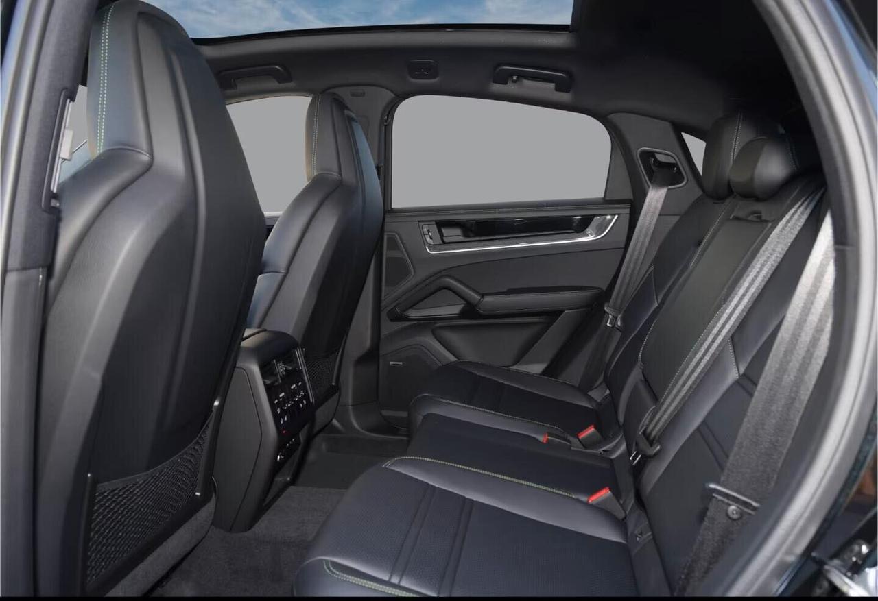 Porsche Cayenne E-Hybrid Coupé InnoDrive Head-Up BOSE