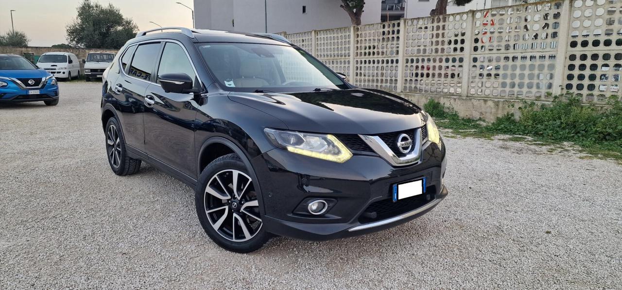 Nissan X-Trail 1.6 dCi 4WD Tekna 11/2015 7 POSTI