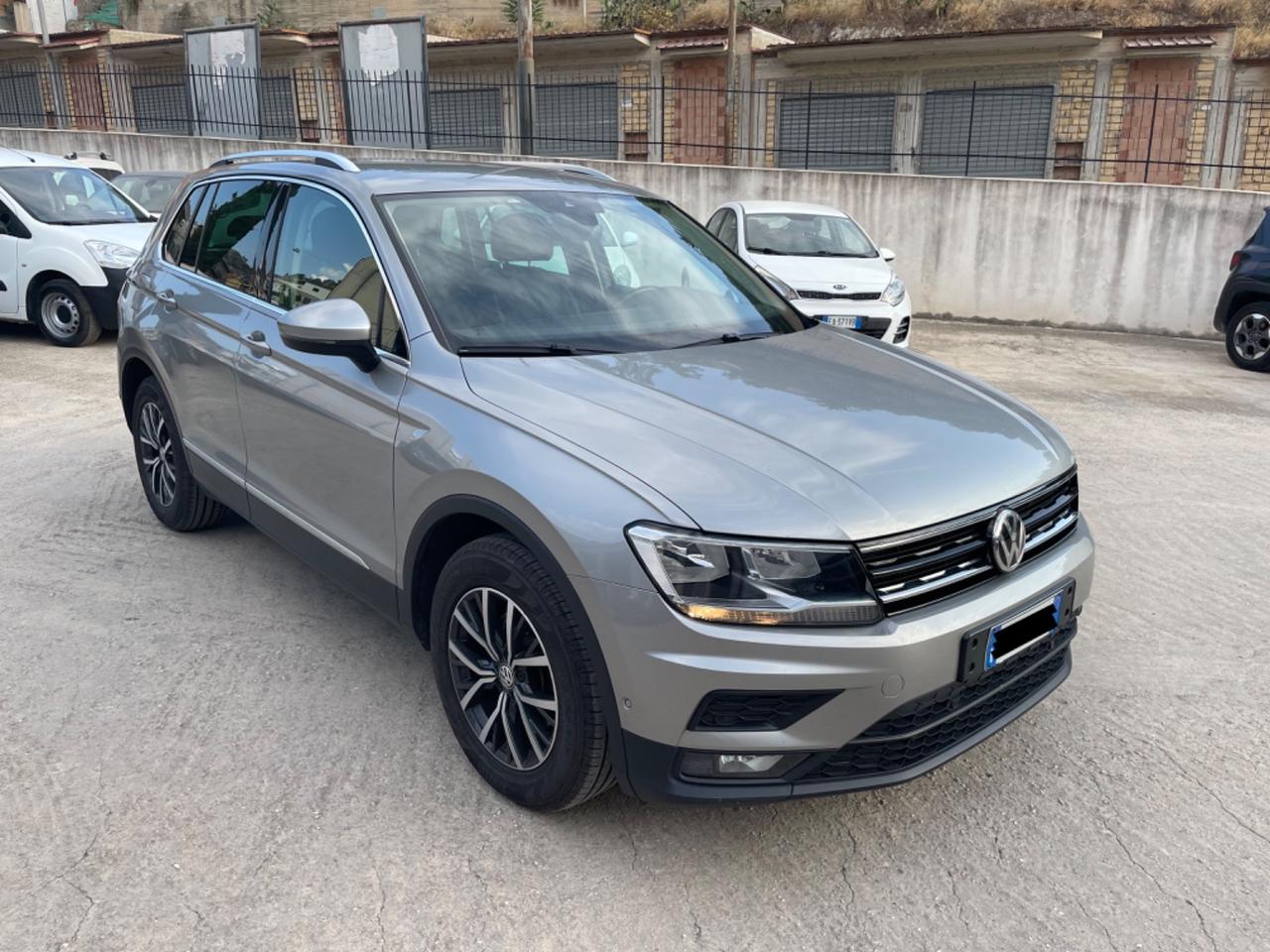 Volkswagen Tiguan 2.0 TDI SCR DSG Business BlueMotion Technology